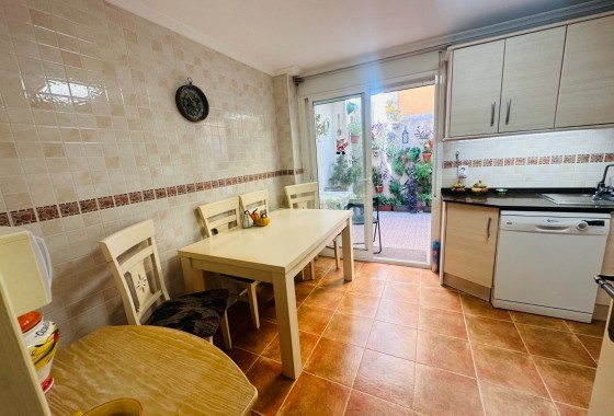 Resale - Villa - Jacarilla
