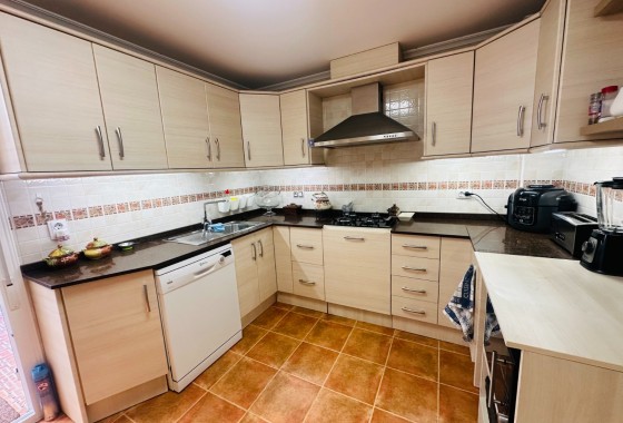 Resale - Villa - Jacarilla