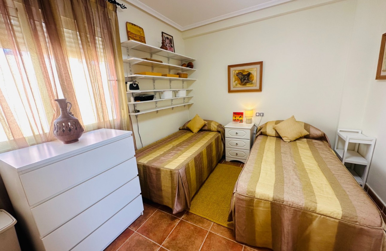 Resale - Villa - Jacarilla