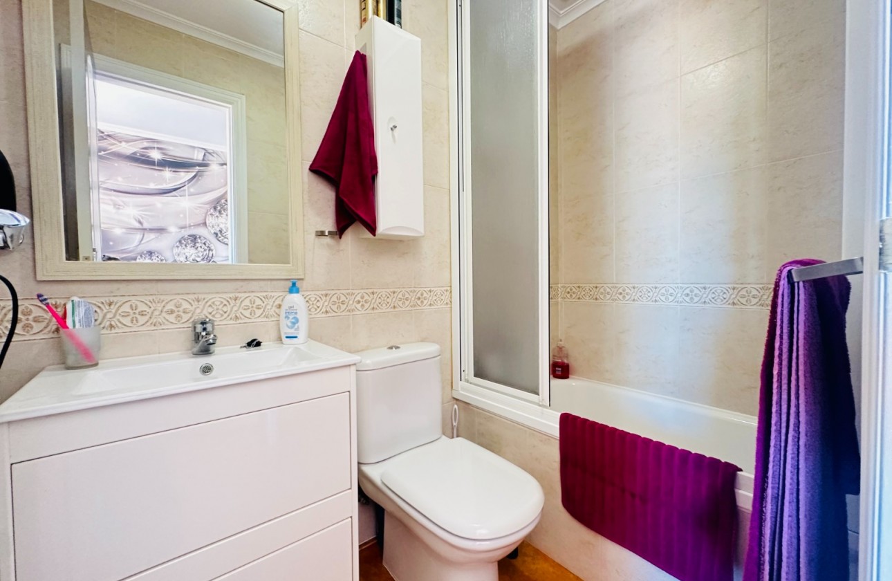 Resale - Villa - Jacarilla