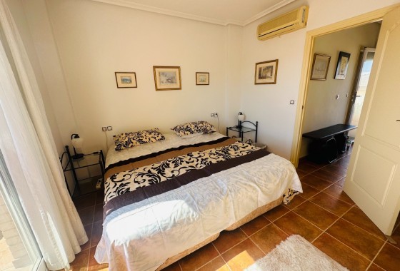 Resale - Villa - Jacarilla