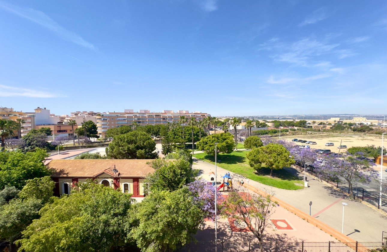 Resale - Apartment / flat - Torrevieja - Acequion