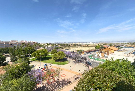 Resale - Apartment / flat - Torrevieja - Acequion