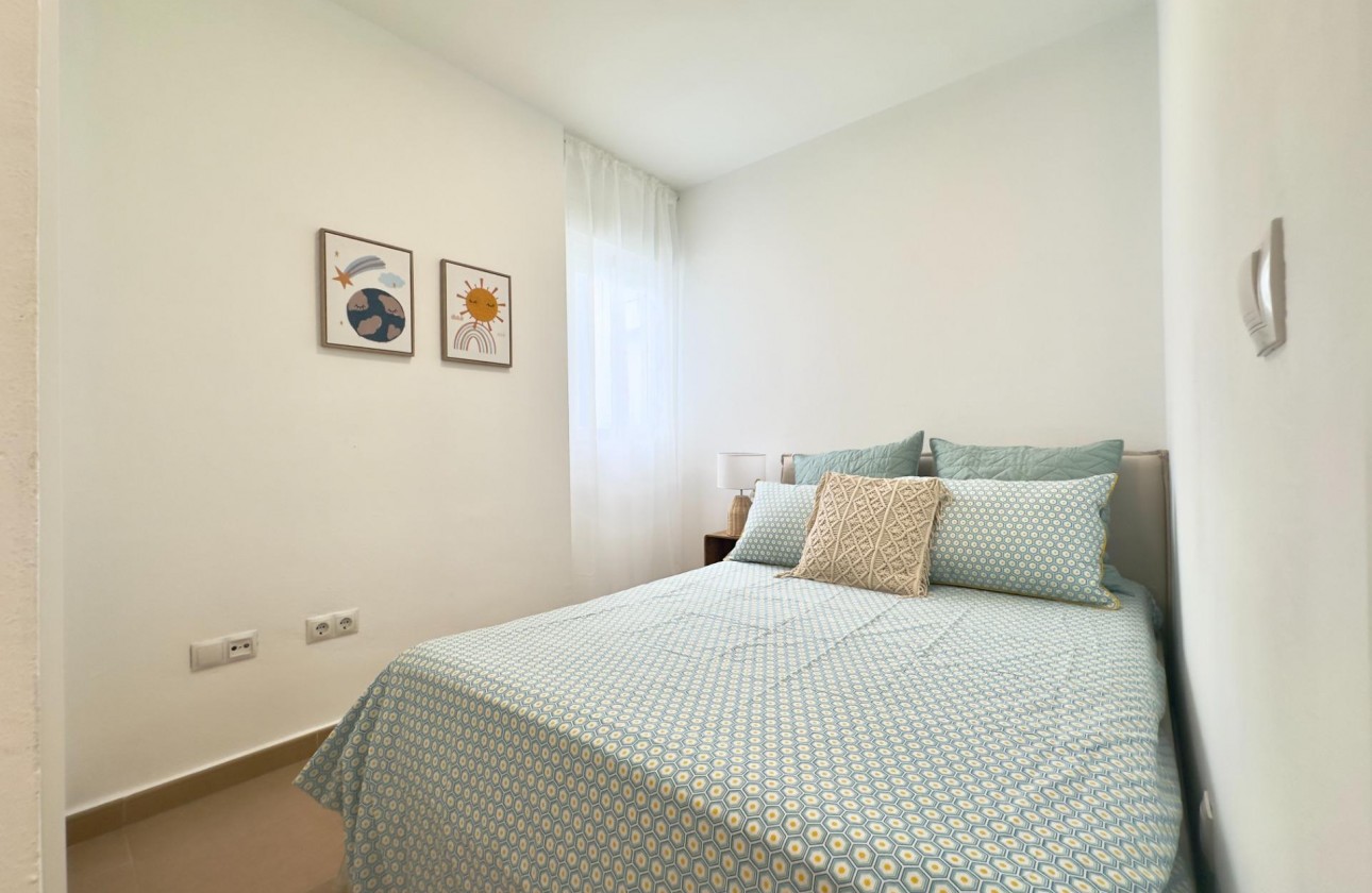 Resale - Apartment / flat - Torrevieja - Acequion