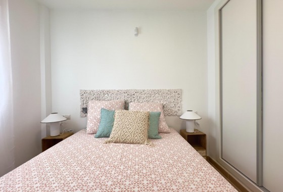 Resale - Apartment / flat - Torrevieja - Acequion