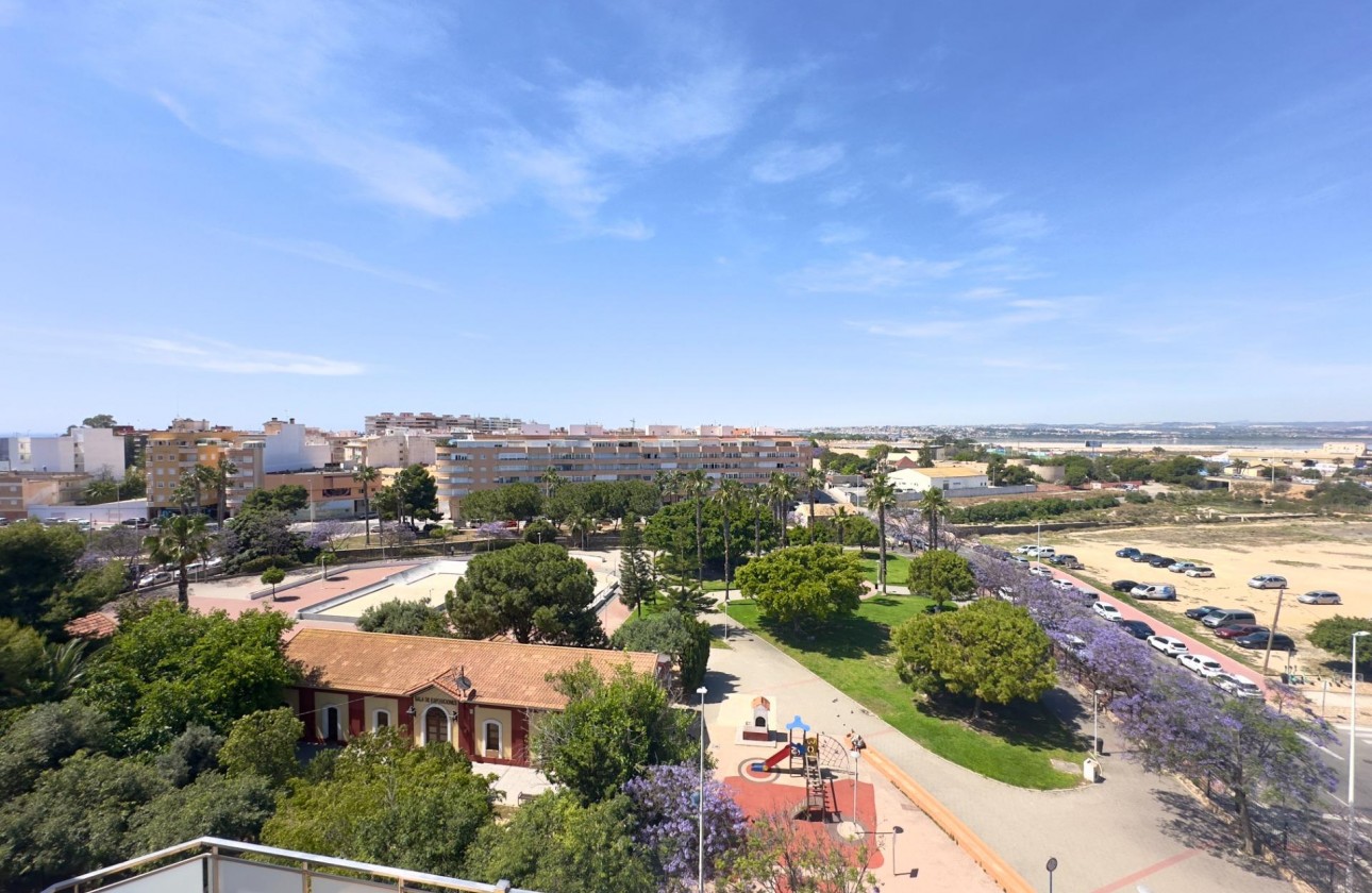 Resale - Apartment / flat - Torrevieja - Acequion