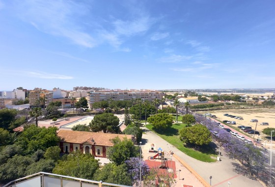Resale - Apartment / flat - Torrevieja - Acequion