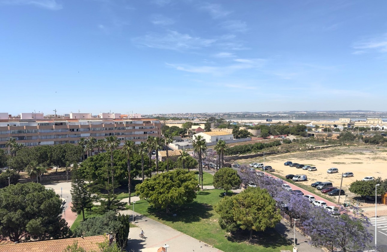 Resale - Apartment / flat - Torrevieja - Acequion