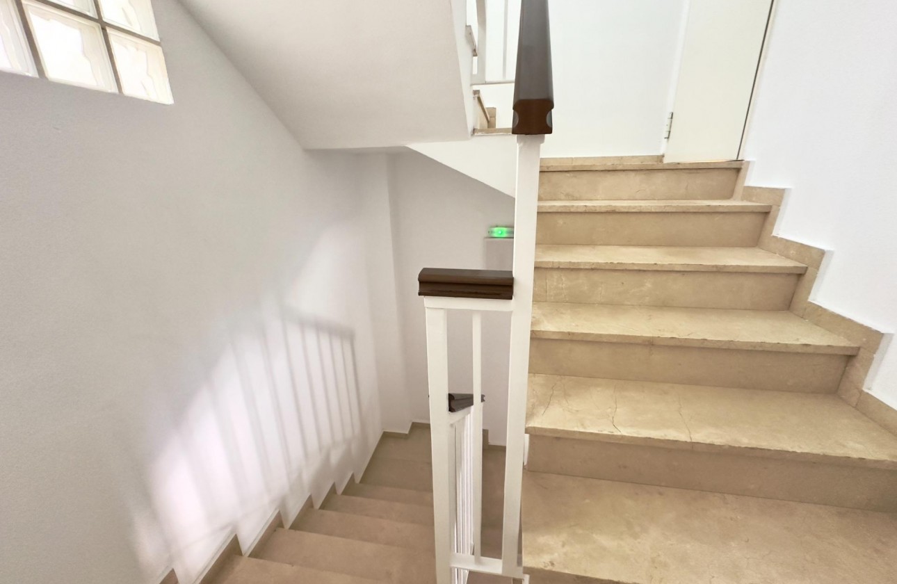 Resale - Apartment / flat - Torrevieja - Acequion