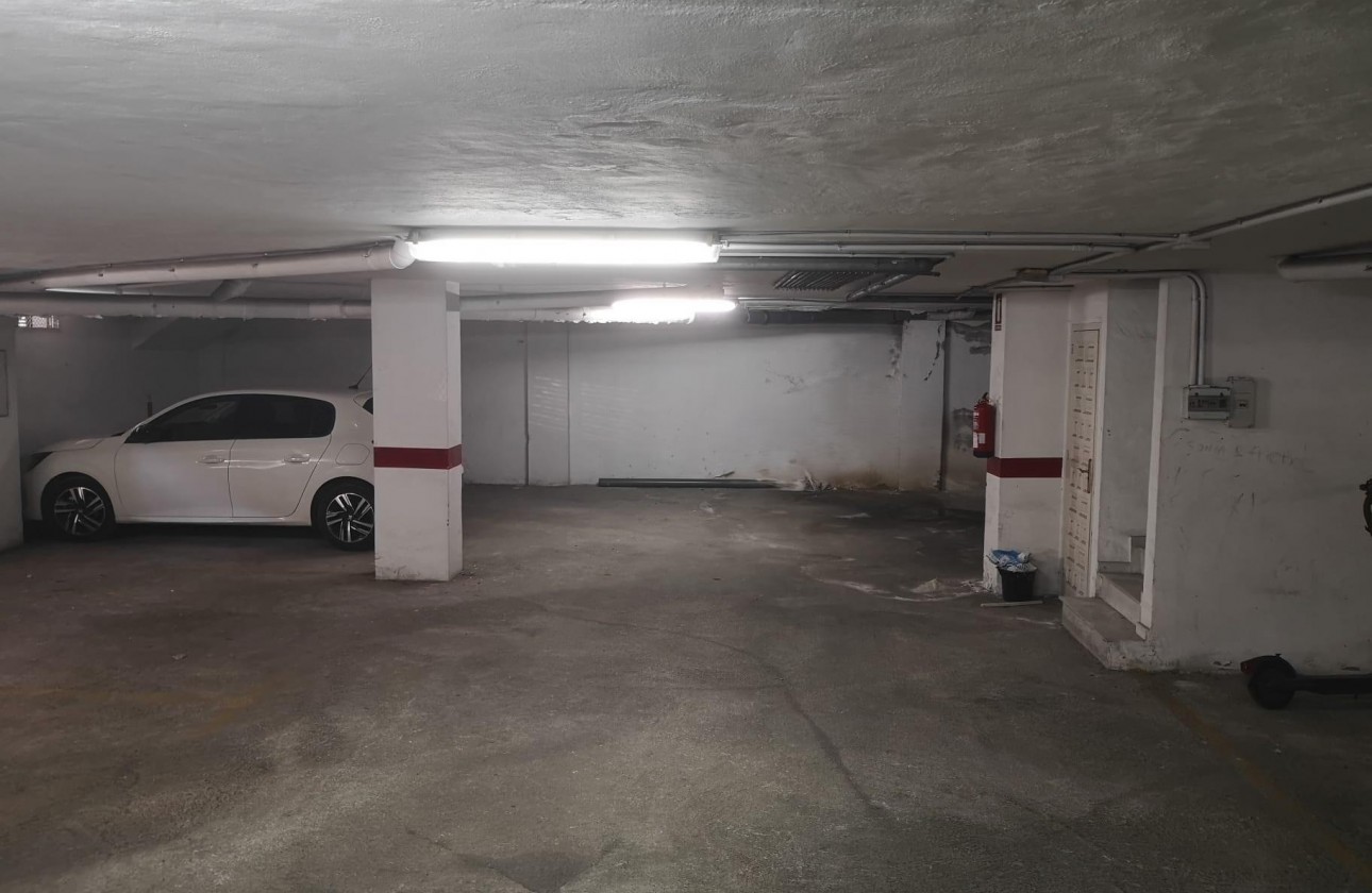 Revente - Garage - Torrevieja - Centro
