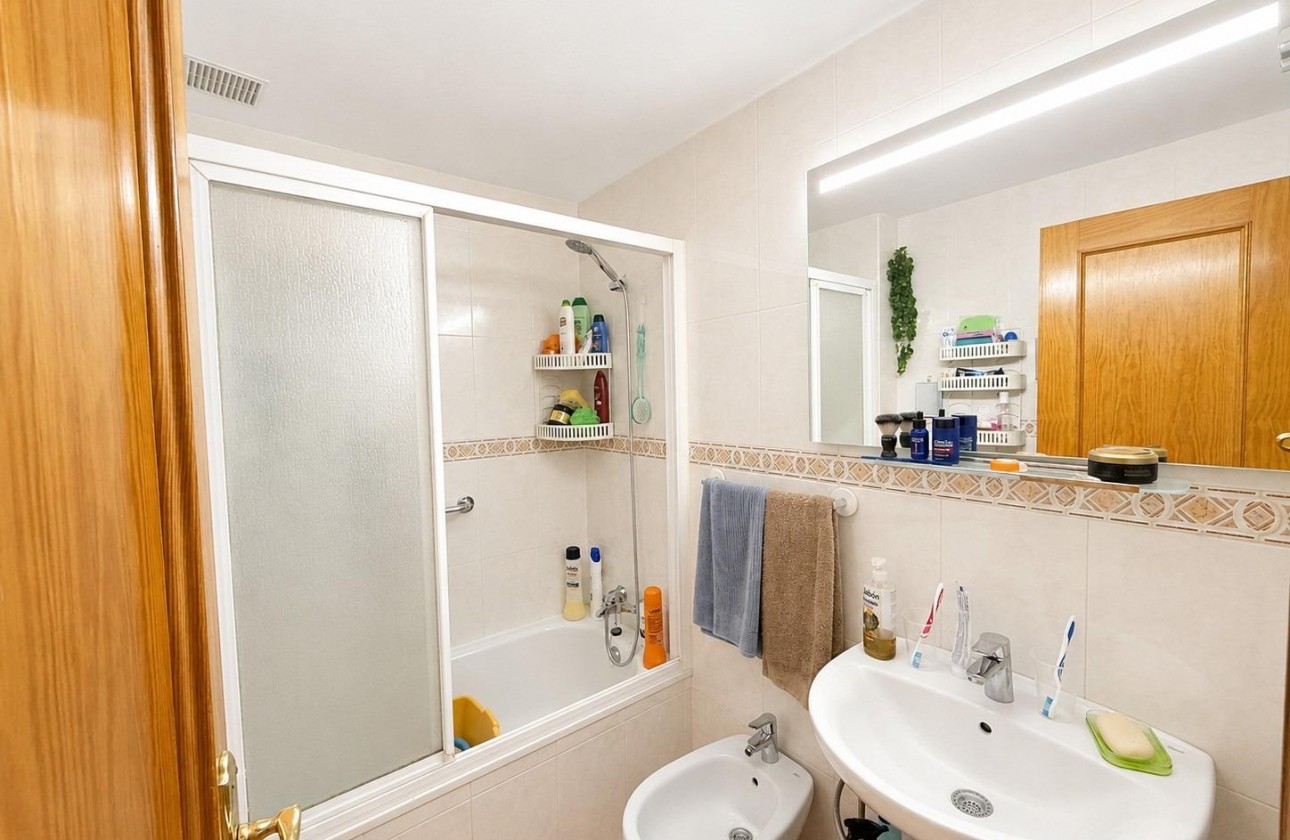 Resale - Apartment / flat - Torrevieja - Nueva Torrevieja