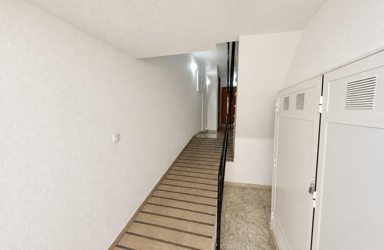 Resale - Apartment / flat - Torrevieja - Nueva Torrevieja