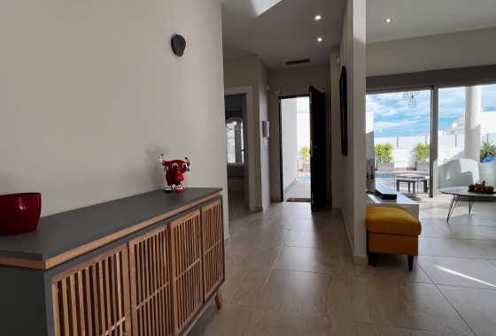 Revente - Chalet / Villa - Orihuela Costa - Villamartin