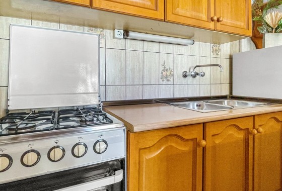 Resale - Villa - Torrevieja - La Siesta - El Salado -  Torreta