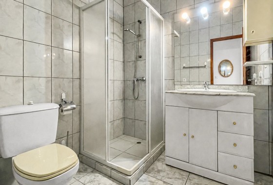 Resale - Villa - Torrevieja - La Siesta - El Salado -  Torreta