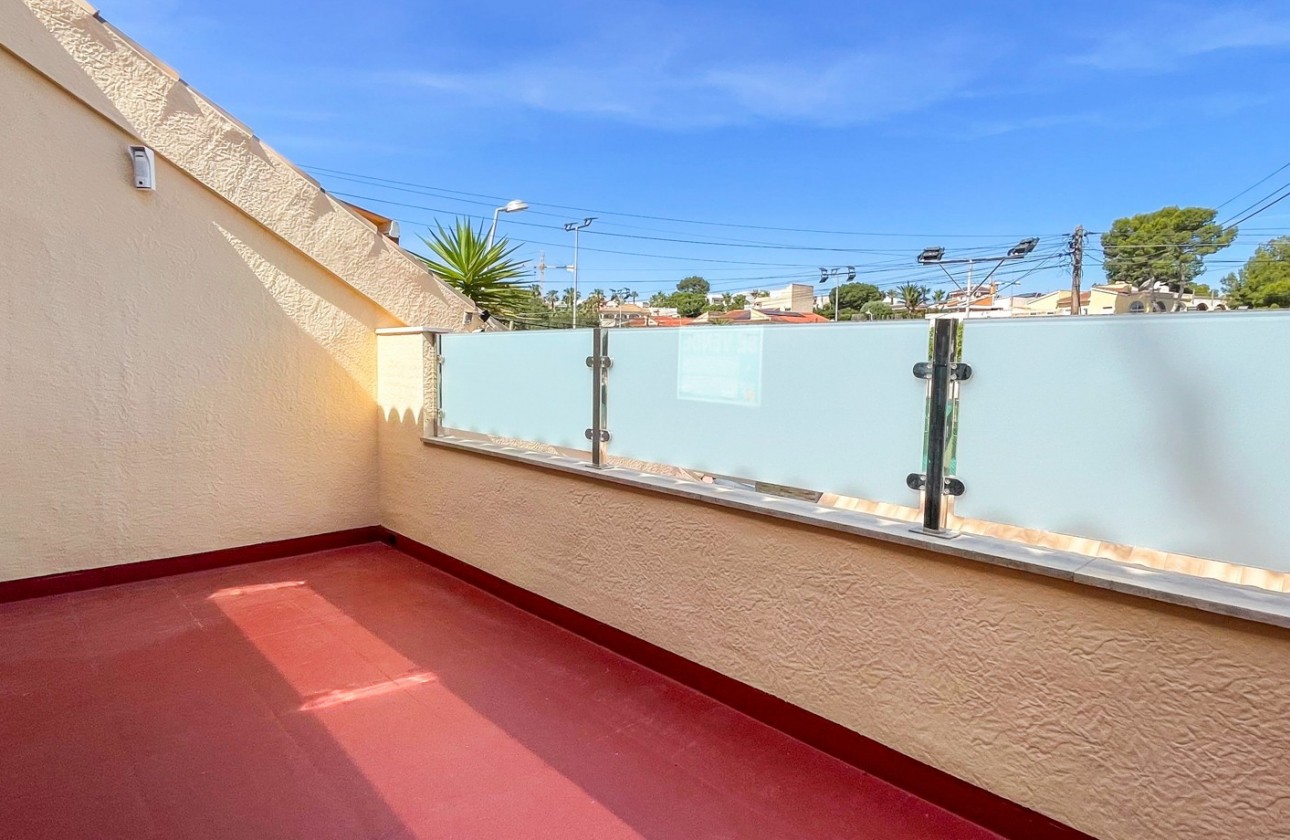 Resale - Villa - Torrevieja - Los Balcones - Los Altos del Edén