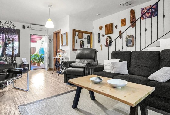 Resale - Villa - Torrevieja - Los Balcones - Los Altos del Edén