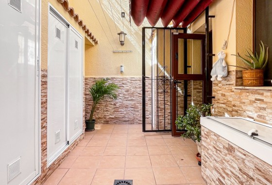 Resale - Villa - Torrevieja - Los Balcones - Los Altos del Edén