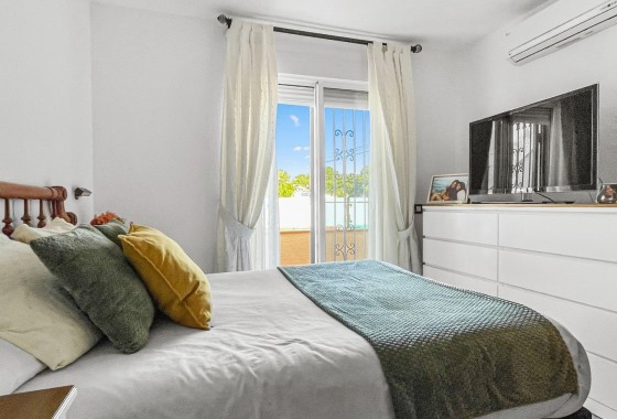 Resale - Villa - Torrevieja - Los Balcones - Los Altos del Edén
