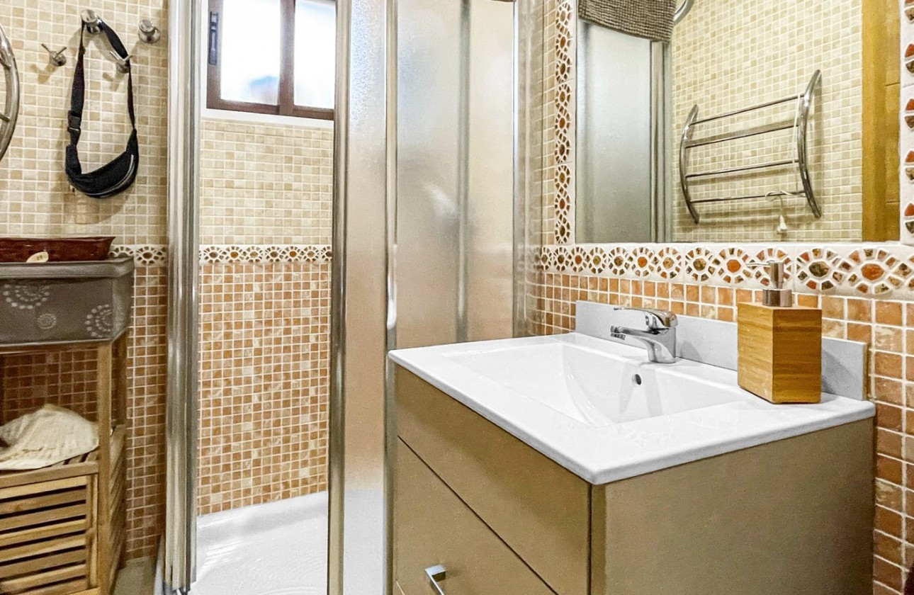 Resale - Villa - Torrevieja - Los Balcones - Los Altos del Edén