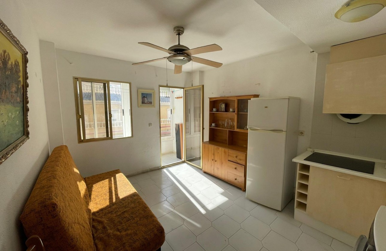 Reventa - Apartamento / piso - Torrevieja - Centro