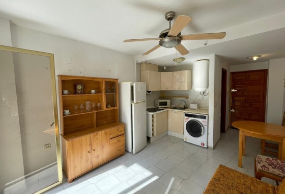 Reventa - Apartamento / piso - Torrevieja - Centro