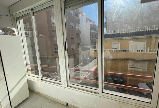 Reventa - Apartamento / piso - Torrevieja - Centro