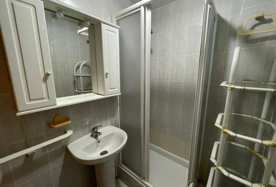 Reventa - Apartamento / piso - Torrevieja - Centro