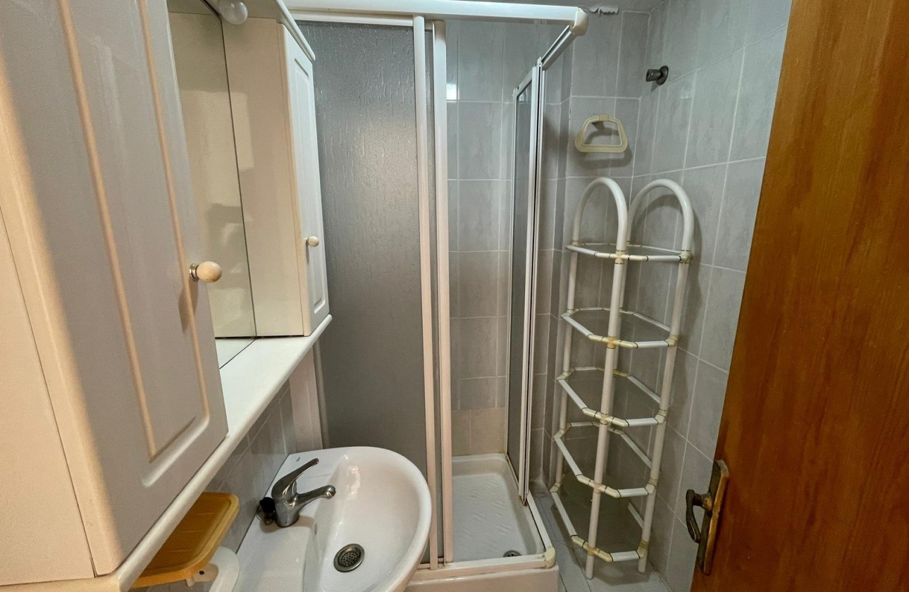 Reventa - Apartamento / piso - Torrevieja - Centro