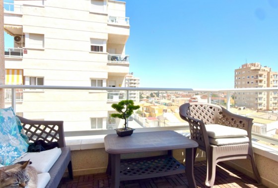 Reventa - Apartamento / piso - Torrevieja