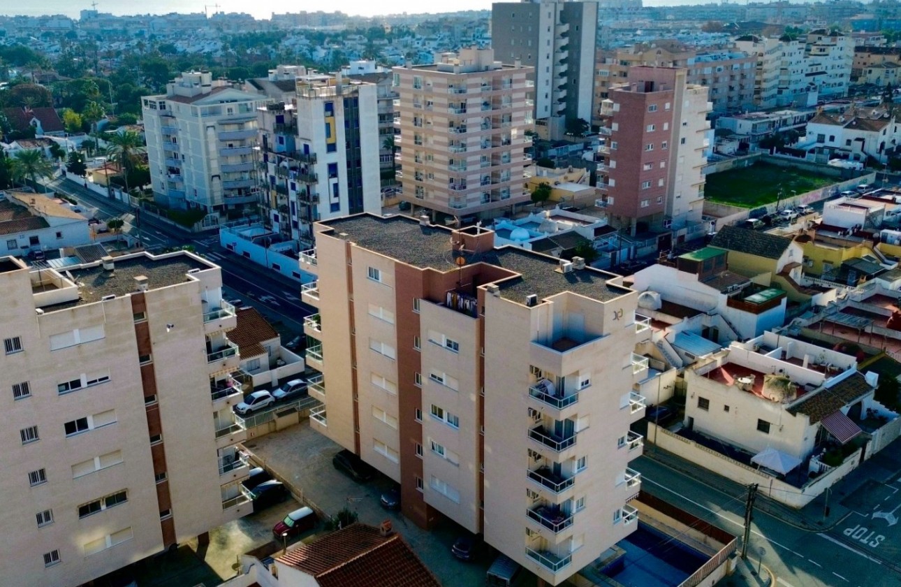 Reventa - Apartamento / piso - Torrevieja