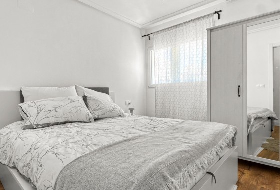 Reventa - Apartamento / piso - Torrevieja