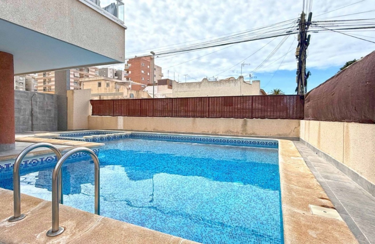 Reventa - Apartamento / piso - Torrevieja