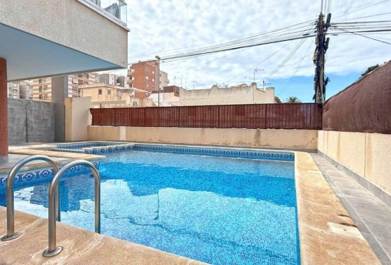 Reventa - Apartamento / piso - Torrevieja
