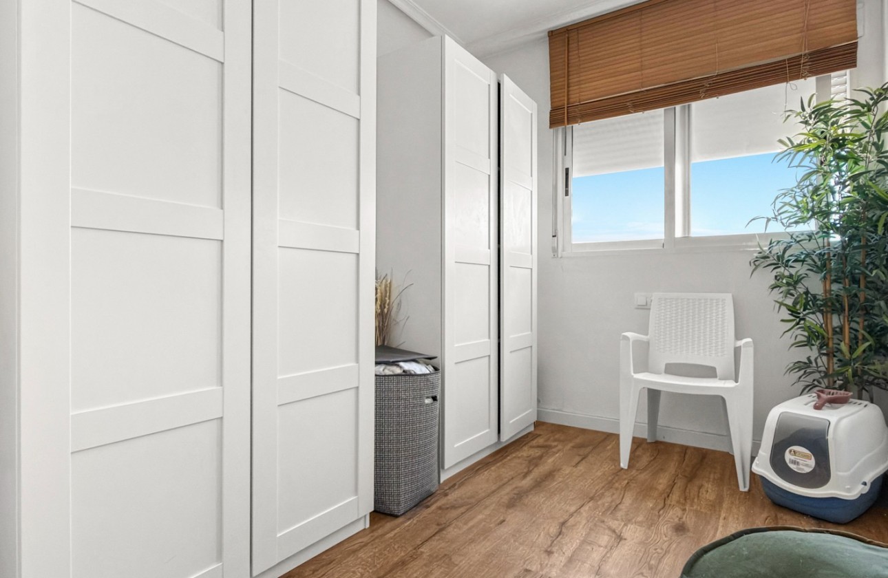 Reventa - Apartamento / piso - Torrevieja