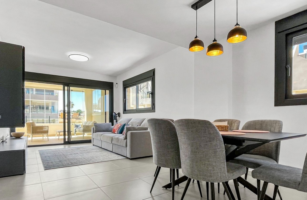 Resale - Apartment / flat - Orihuela Costa - Los Dolses