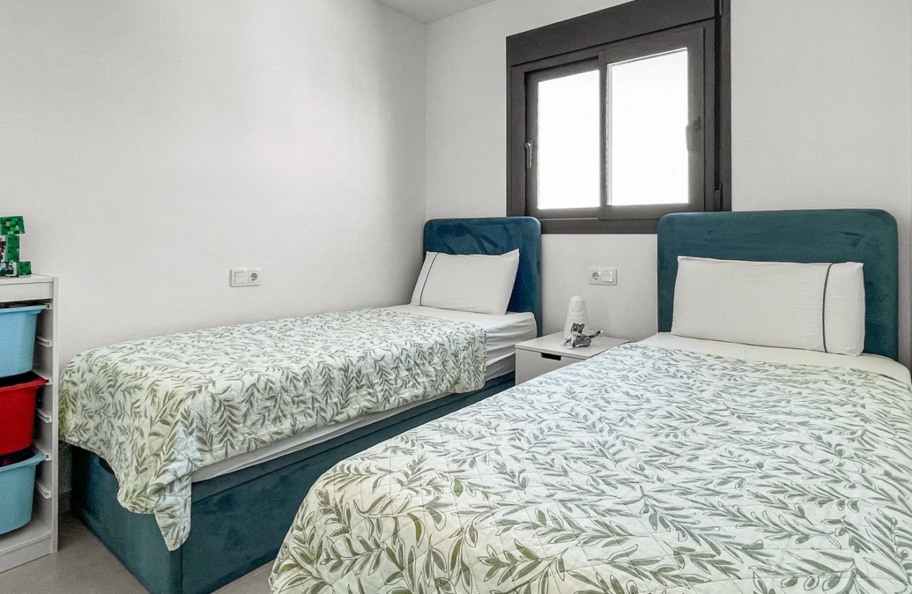 Resale - Apartment / flat - Orihuela Costa - Los Dolses