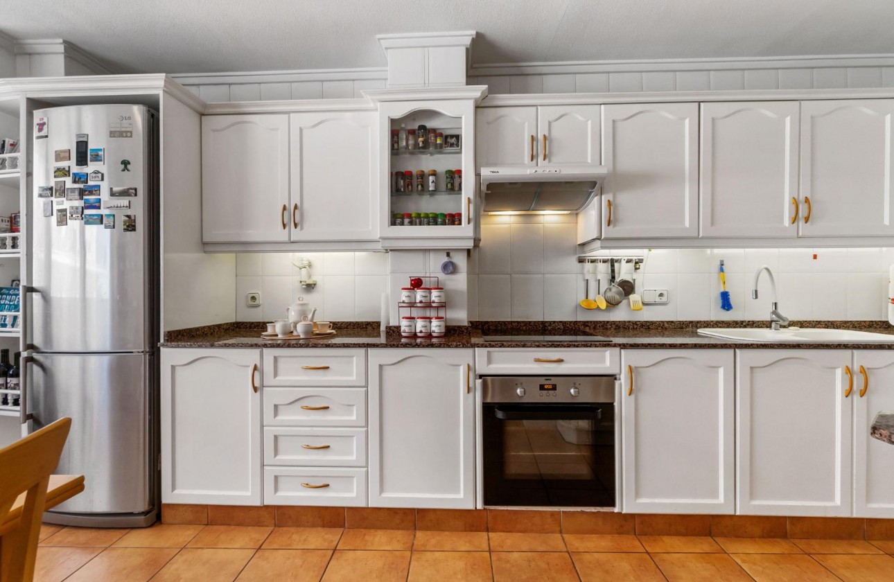 Resale - Apartment / flat - Torrevieja - Centro - Muelle Pesquero