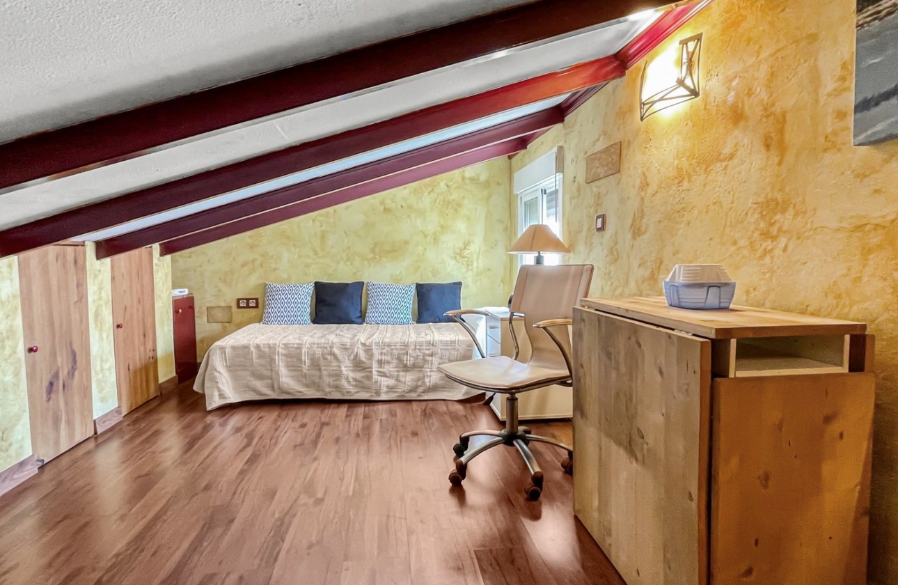 Resale - Apartment / flat - Torrevieja - Mar Azul