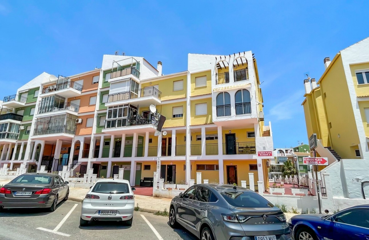 Resale - Apartment / flat - Torrevieja - Mar Azul