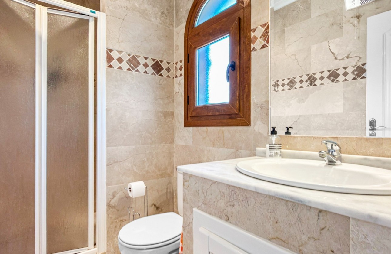 Resale - Apartment / flat - Orihuela Costa - Villamartín