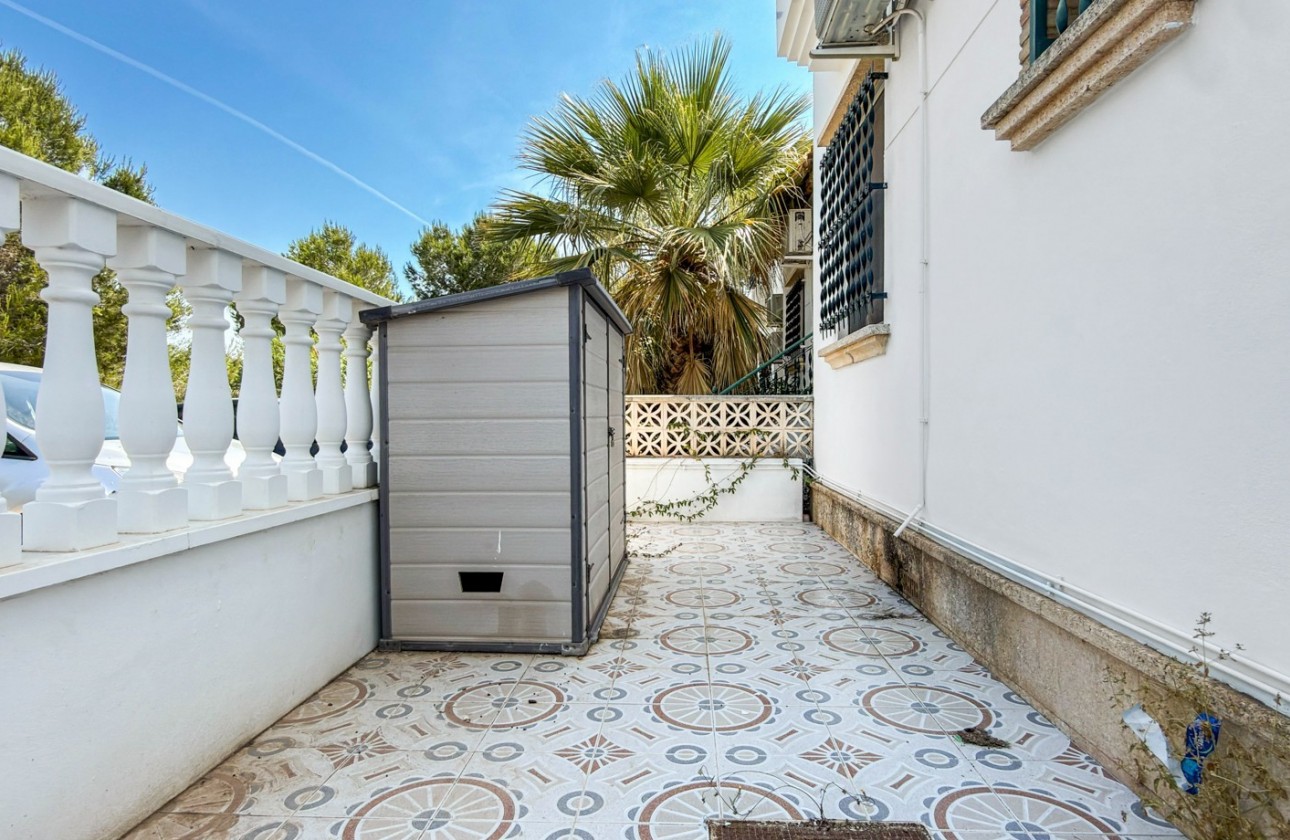 Resale - Apartment / flat - Orihuela Costa - Villamartín