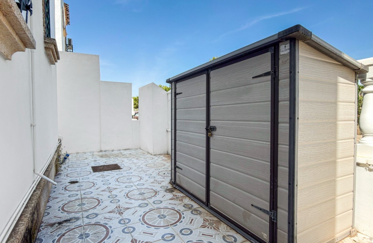 Resale - Apartment / flat - Orihuela Costa - Villamartín