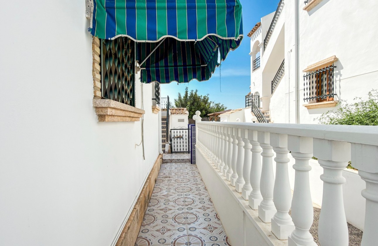 Resale - Apartment / flat - Orihuela Costa - Villamartín