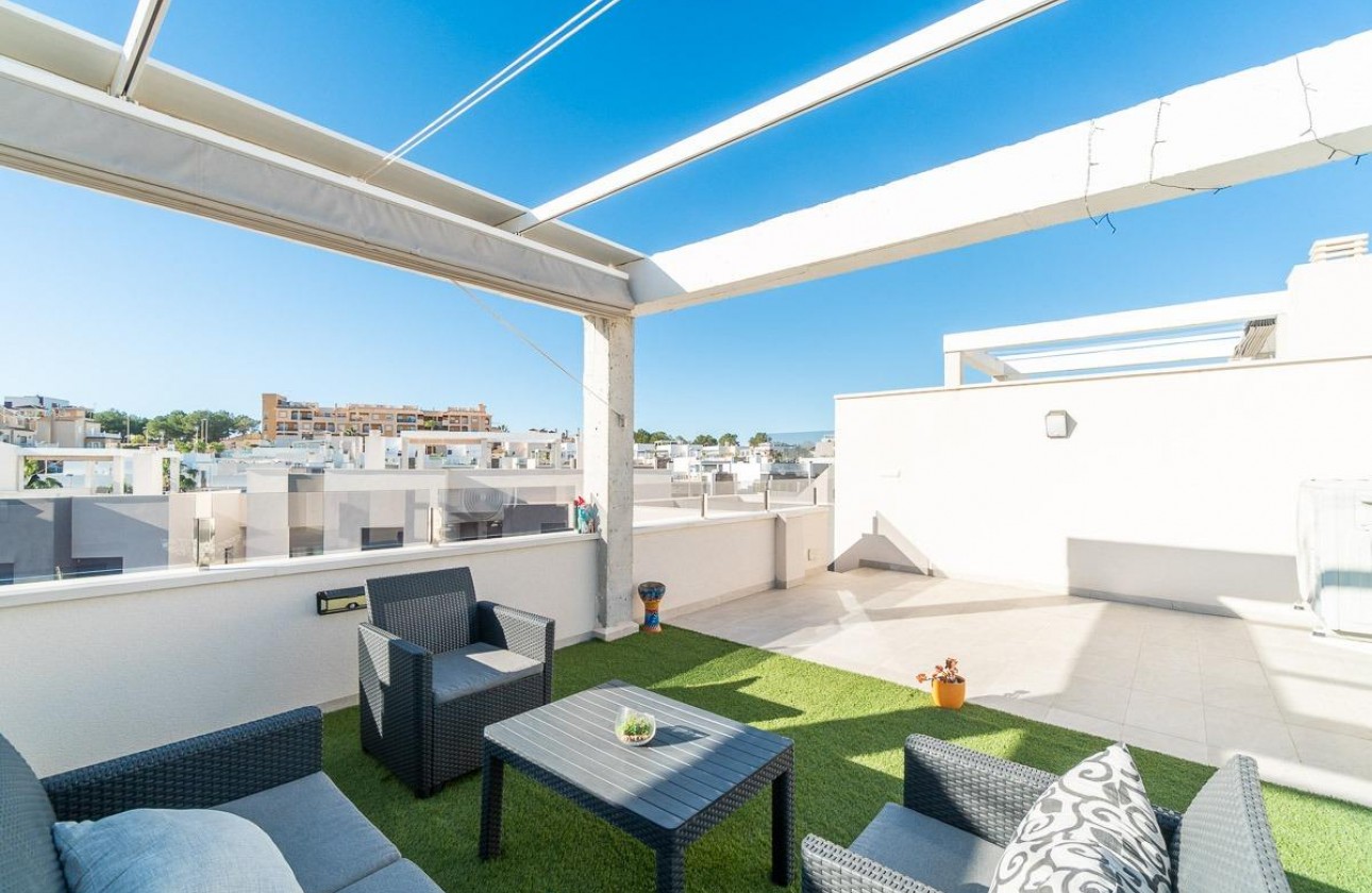 Resale - Villa - Orihuela Costa - Villamartin