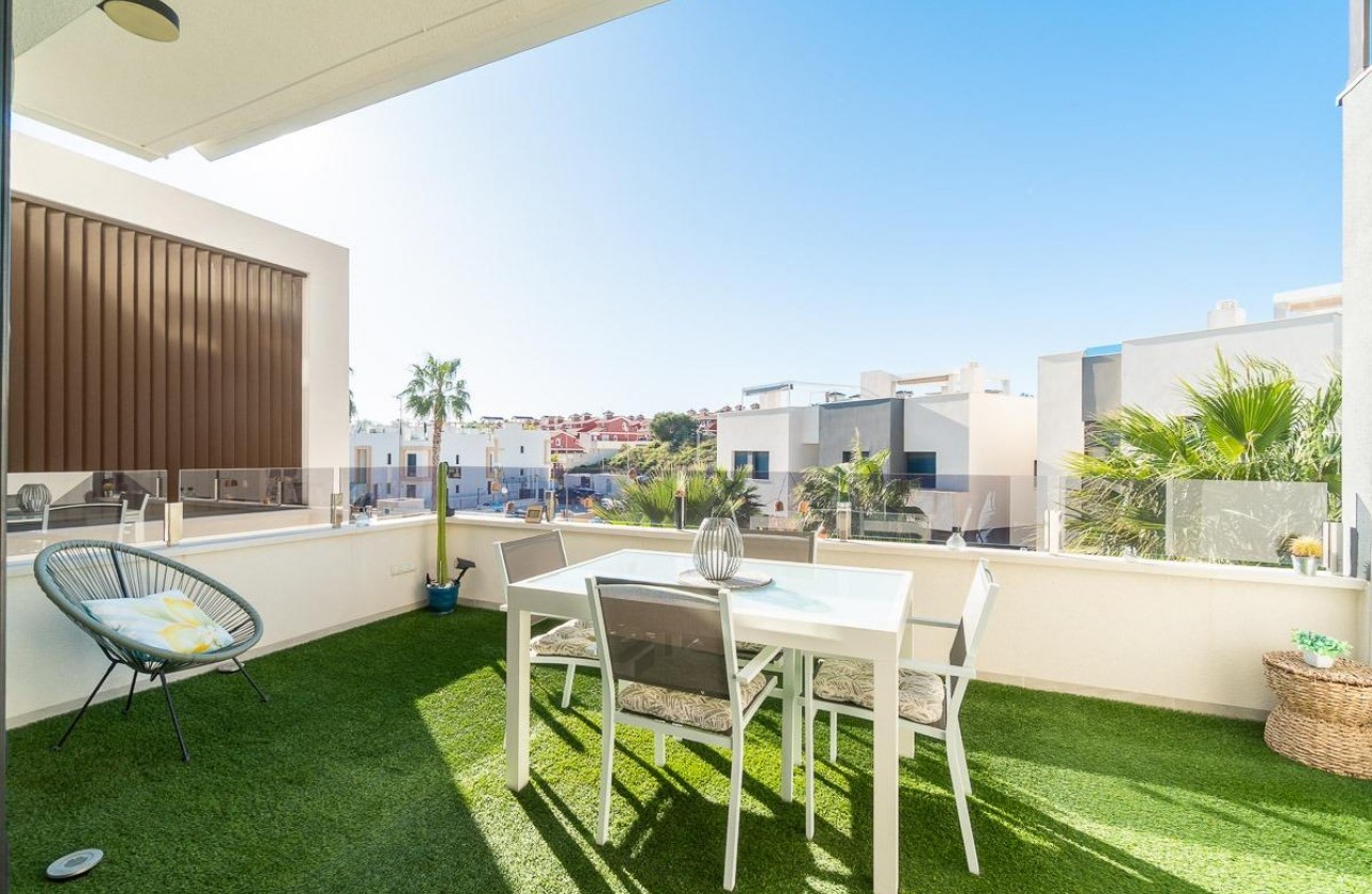 Resale - Villa - Orihuela Costa - Villamartin