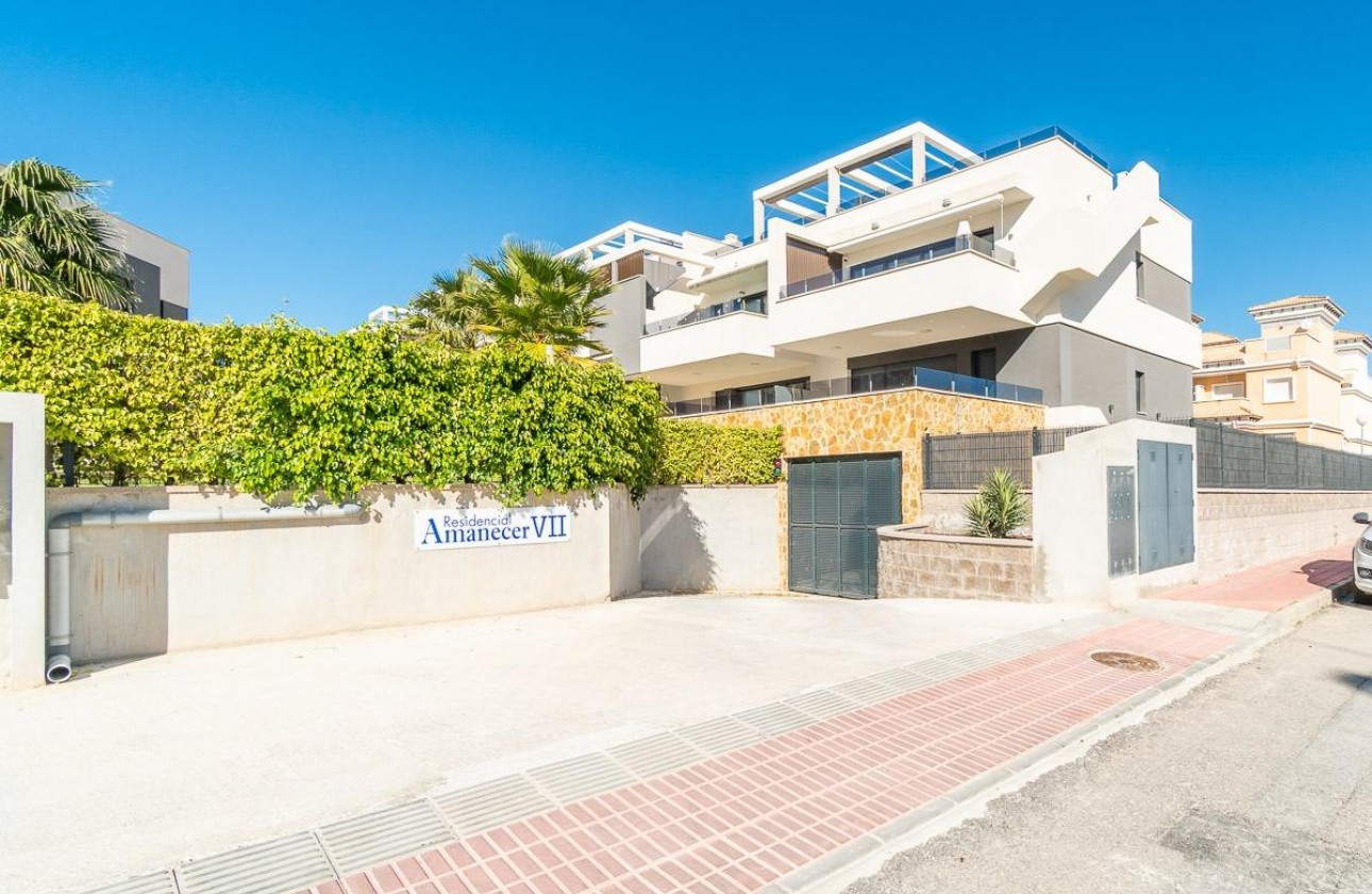 Resale - Villa - Orihuela Costa - Villamartin