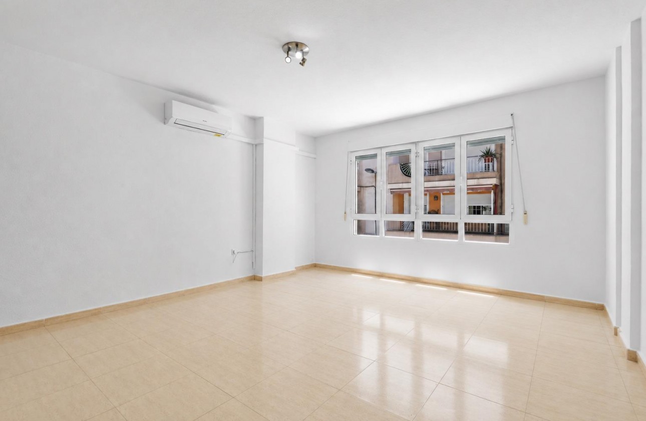 Revente - Appartement - Torrevieja - Puerto Deportivo
