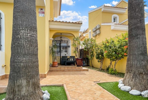 Resale - Villa - Orihuela Costa - Los Dolses