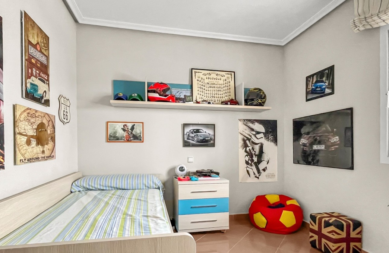 Resale - Villa - Orihuela Costa - Los Dolses